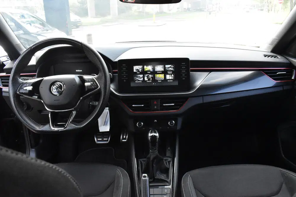 Skoda Kamiq 1.0 TSI Sport Business Automaat uit 2023, foto 4