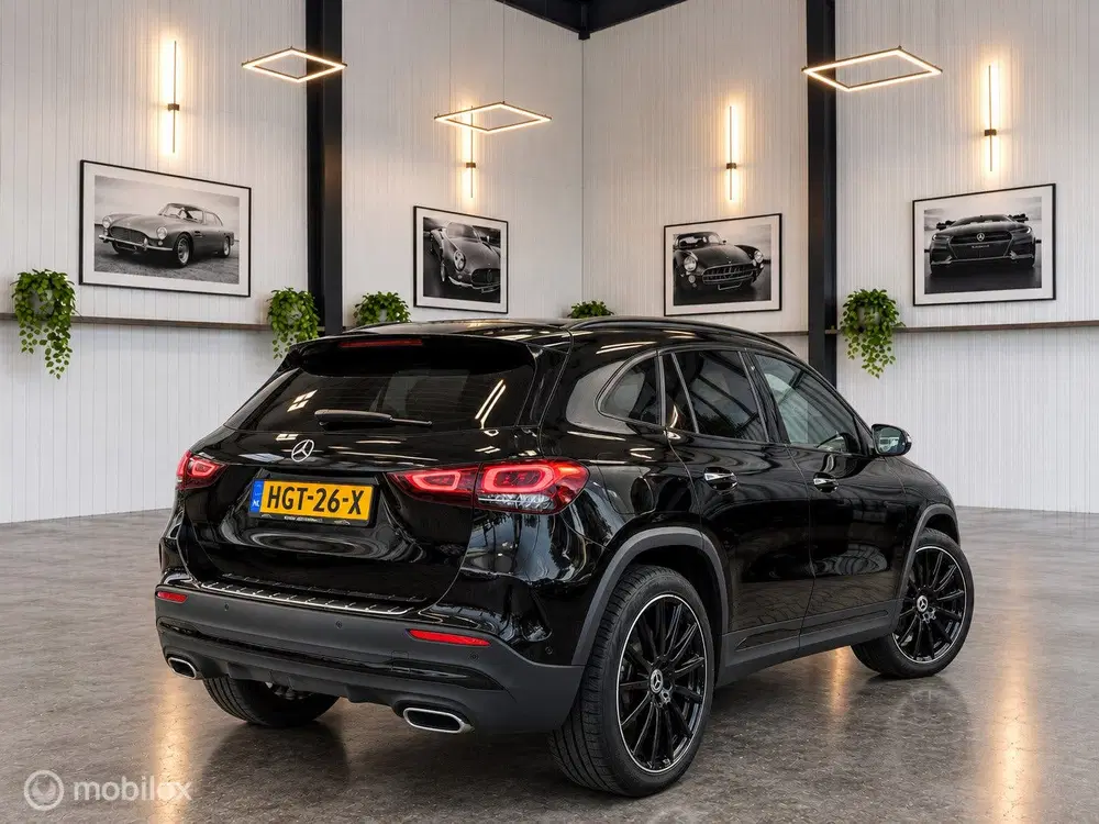 Mercedes-Benz GLA Mercedes GLA-klasse 250 e AMG Line uit 2022, foto 2