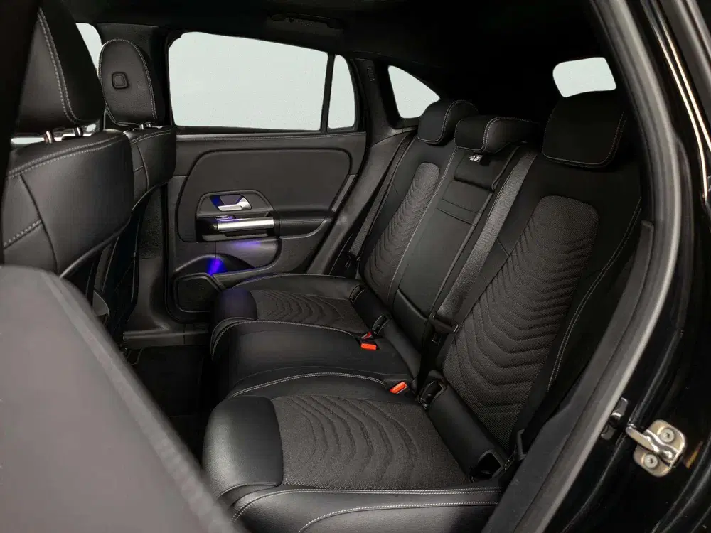 Mercedes-Benz EQA 250+ Business Solution 71 kWh Panorama dak uit 2026, foto 10