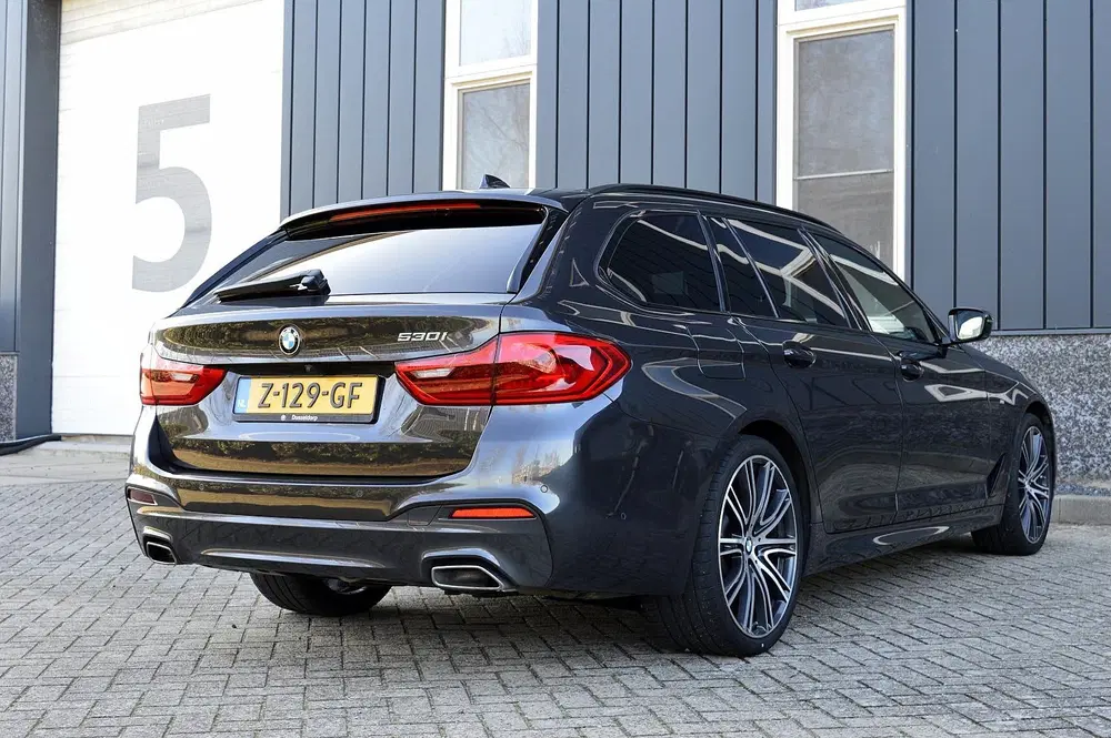BMW 5-serie 5 Serie Touring 530i M-Sport Rijklaarprijs uit 2020, foto 5