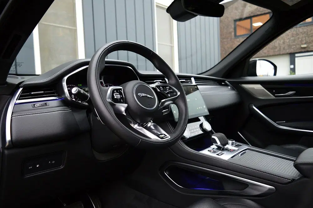 Jaguar F-Pace 2.0 P400e PHEV R-Dynamic Black SOH 95% Rij uit 2023, foto 13