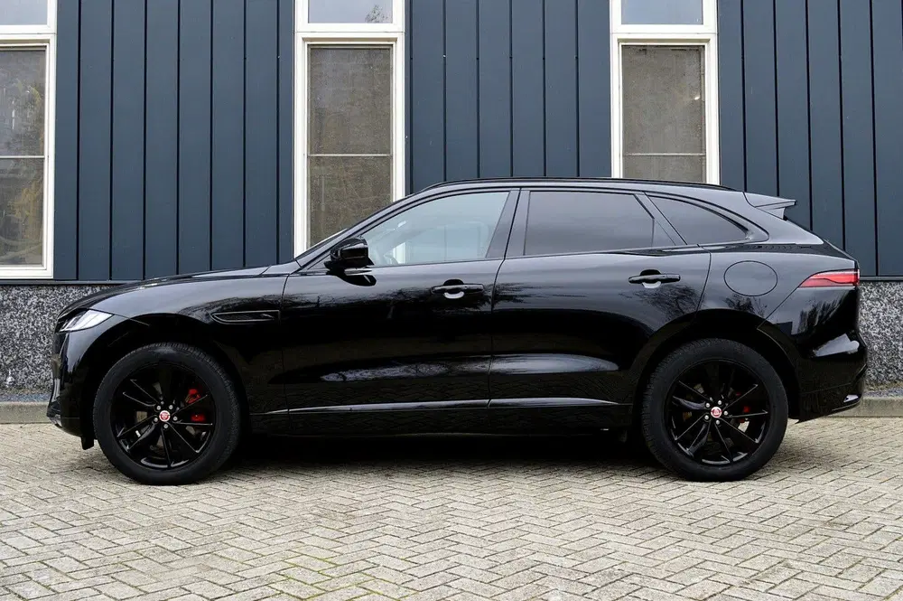 Jaguar F-Pace 2.0 P400e PHEV R-Dynamic Black SOH 95% Rij uit 2023, foto 2