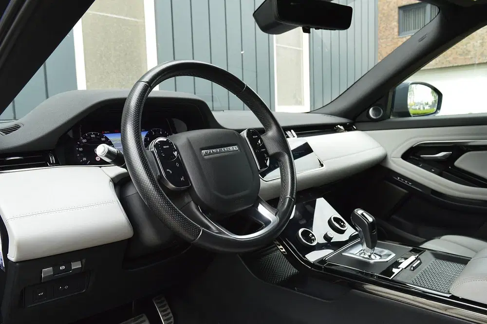 Land Rover Range Rover Evoque 2.0 P200 AWD R-Dynamic HSE Rij uit 2019, foto 11
