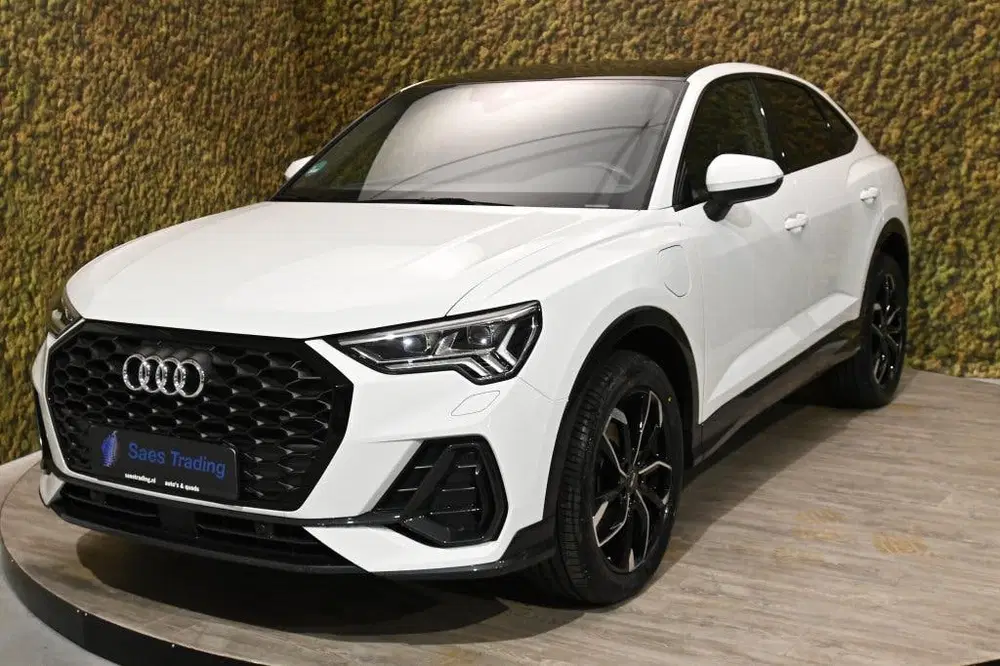 Audi Q3 45 TFSI e S Edition uit 2021, foto 2
