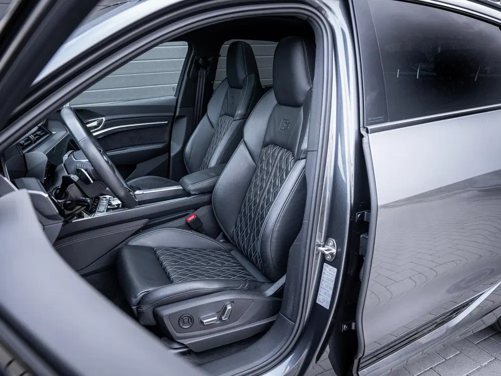 Audi Q8 e-tron 55 quattro S Edition 115 kWh uit 2024, foto 11