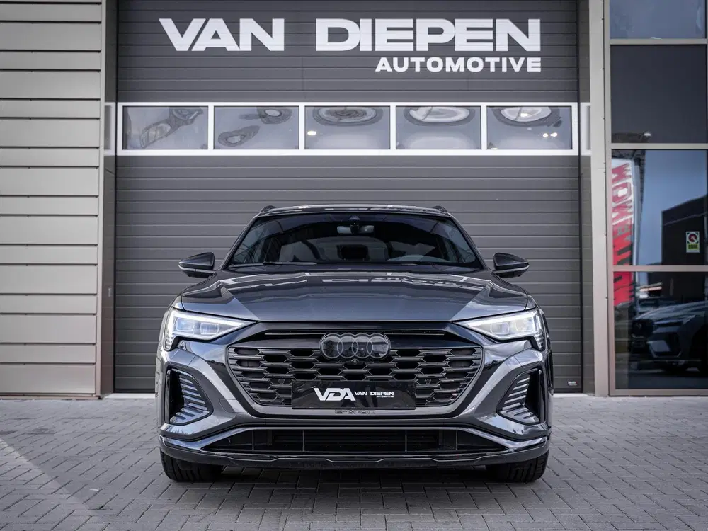 Audi Q8 e-tron 55 quattro S Edition 115 kWh uit 2024, foto 3