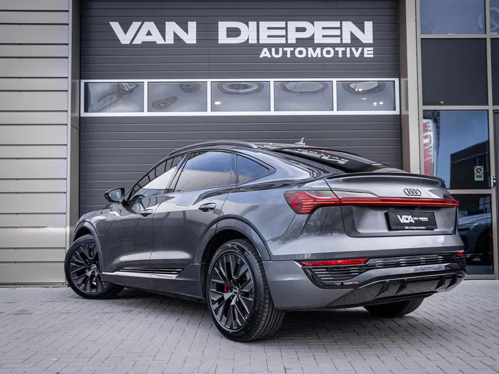 Audi Q8 e-tron 55 quattro S Edition 115 kWh uit 2024, foto 8