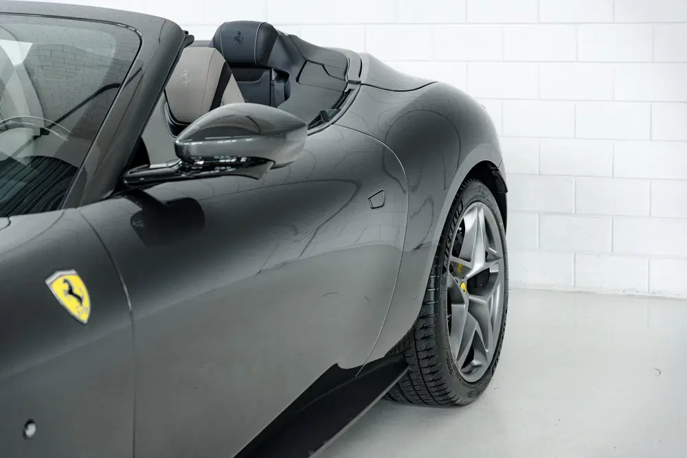 Ferrari Roma Spider l Canna di Fucile l Scuderia Shield uit 2025, foto 9
