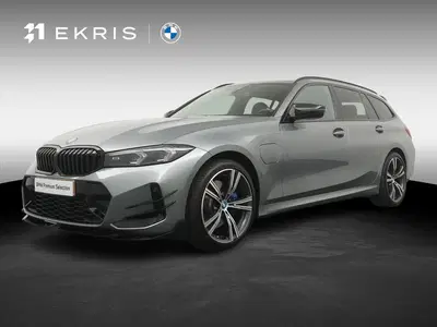 BMW 3-serie 330e uit 2023