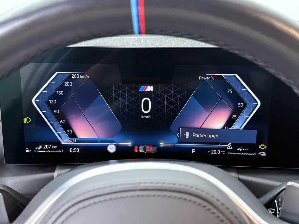BMW 3-serie 330e uit 2023, foto 3