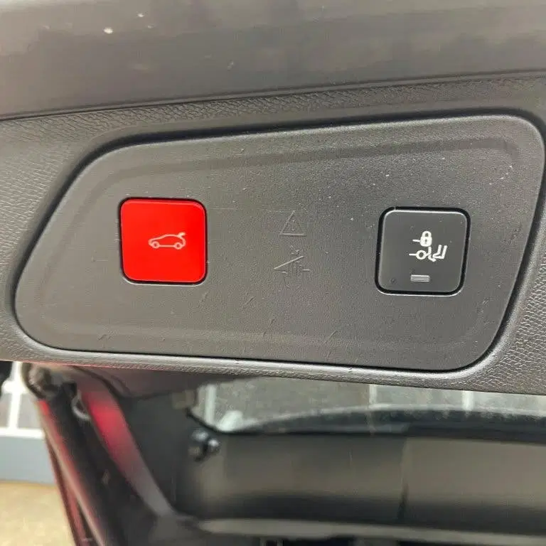 Peugeot 3008 HYbrid 225pk e-EAT Allure uit 2020, foto 12