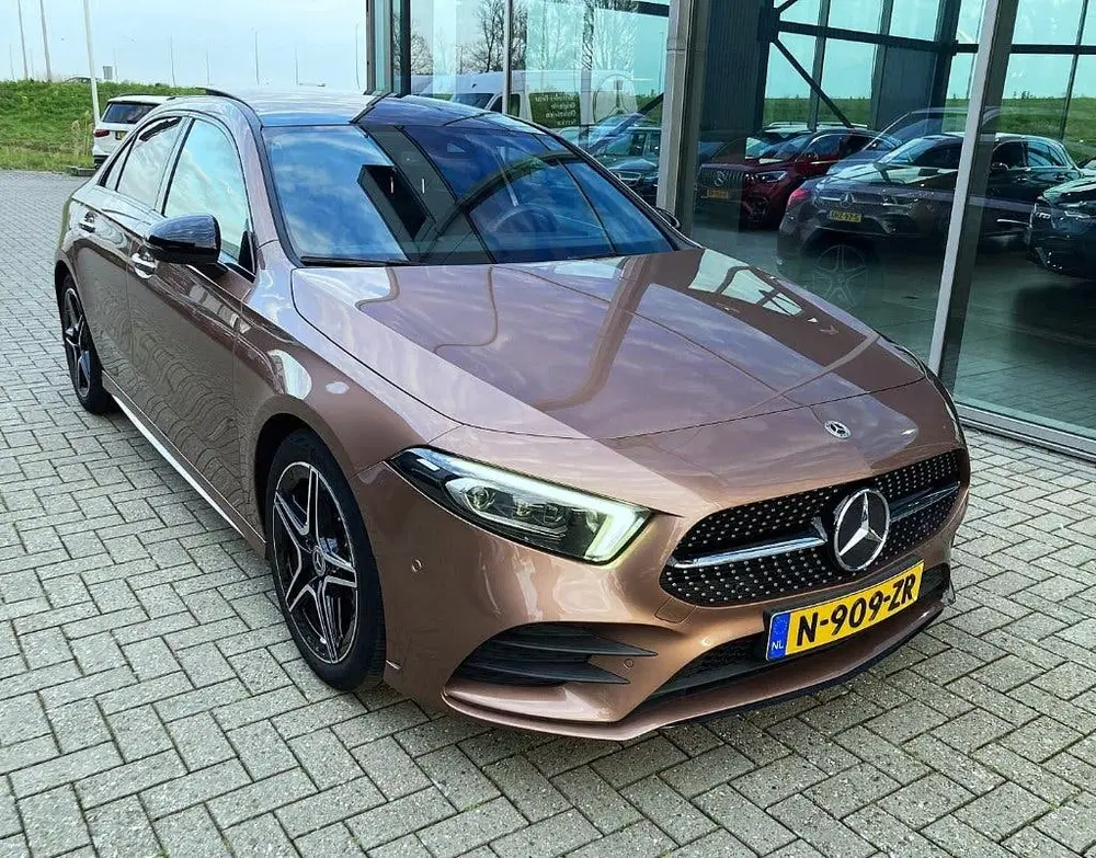 Mercedes-Benz A-Klasse A-Klasse A 180 136pk AMG 7G-DCT 2022 uit 2022