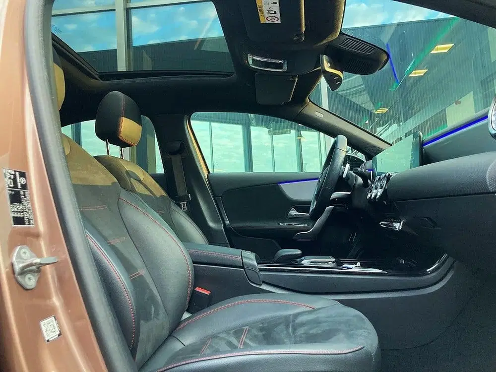 Mercedes-Benz A-Klasse A-Klasse A 180 136pk AMG 7G-DCT 2022 uit 2022, foto 11