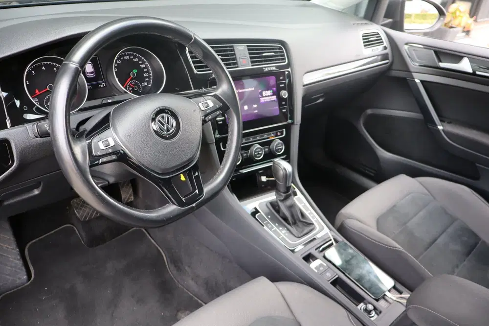 Volkswagen Golf 1.5 TSI Highline uit 2019, foto 3