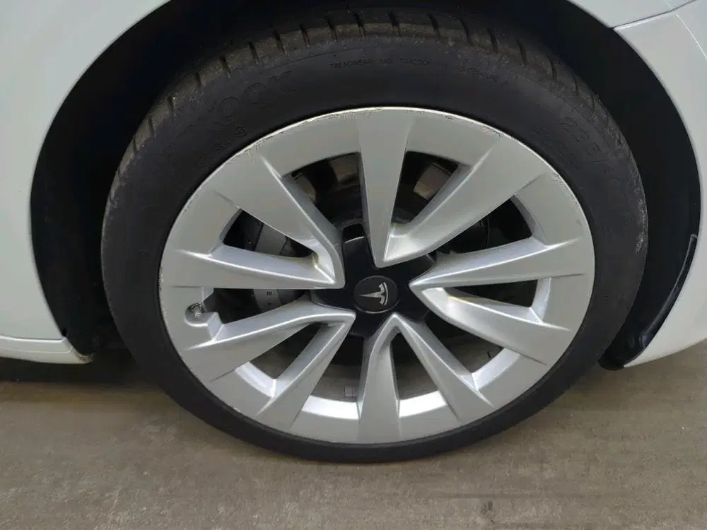 Tesla Model 3 Standard RWD Plus UPGRADE 91 uit 2023, foto 14