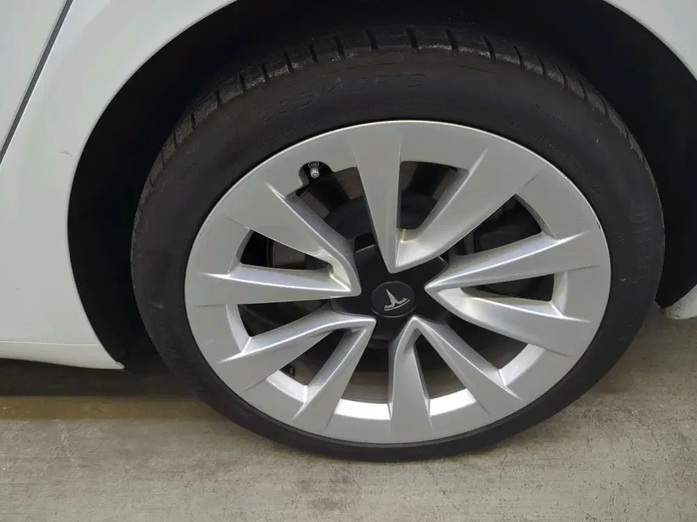 Tesla Model 3 Standard RWD Plus UPGRADE 91 uit 2023, foto 15