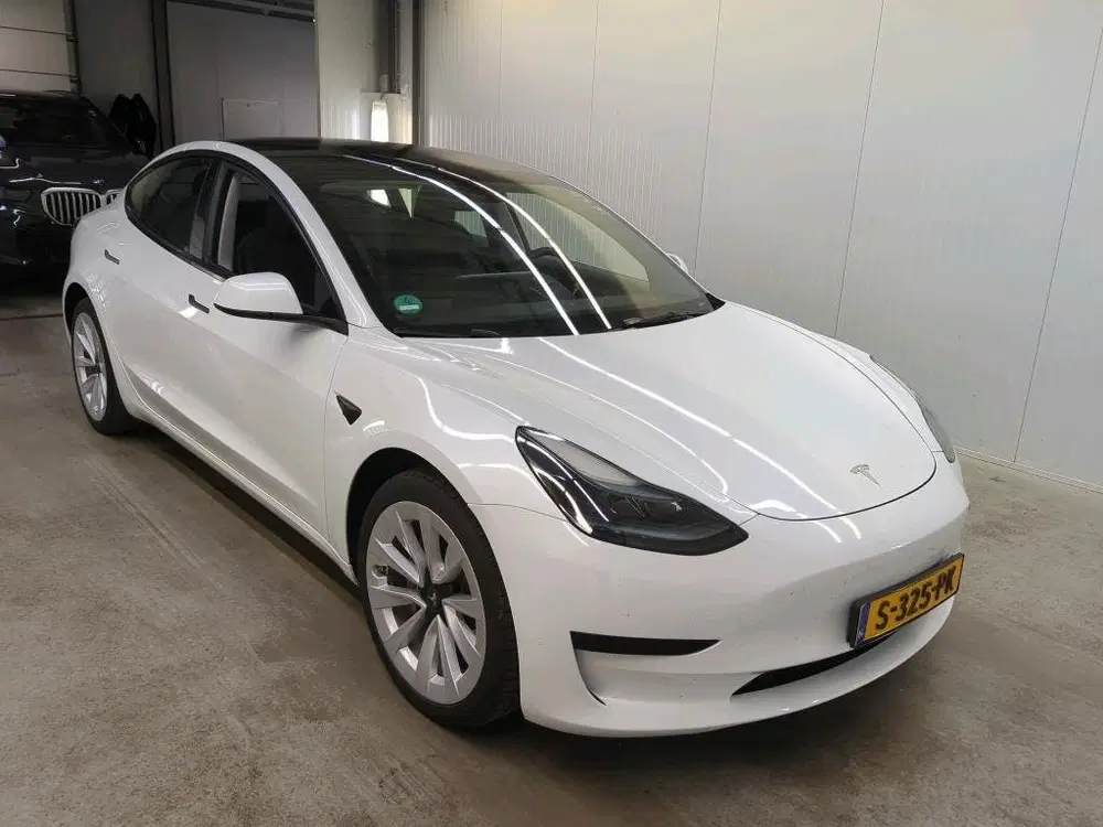Tesla Model 3 Standard RWD Plus UPGRADE 91 uit 2023, foto 3