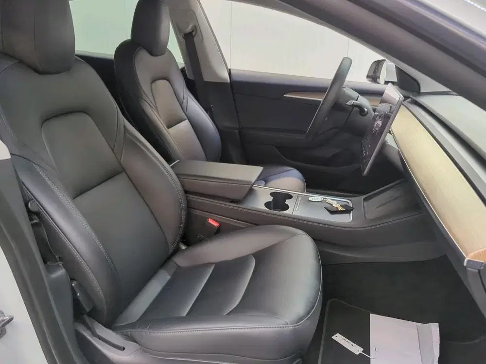 Tesla Model 3 Standard RWD Plus UPGRADE 91 uit 2023, foto 6