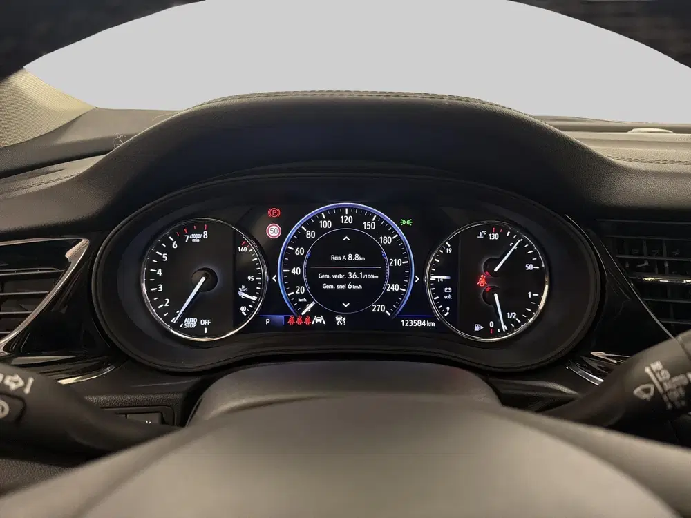 Opel Insignia Sport 2.0 Turbo Business Elegance uit 2021, foto 15