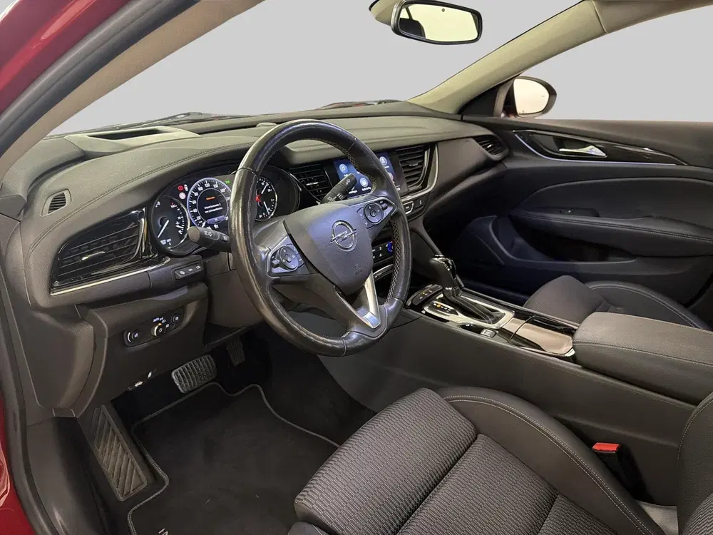Opel Insignia Sport 2.0 Turbo Business Elegance uit 2021, foto 4