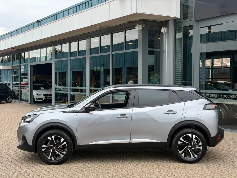 Peugeot 2008 1.2 PureTech Allure Pack Airco Lmv Cruise uit 2023, foto 4