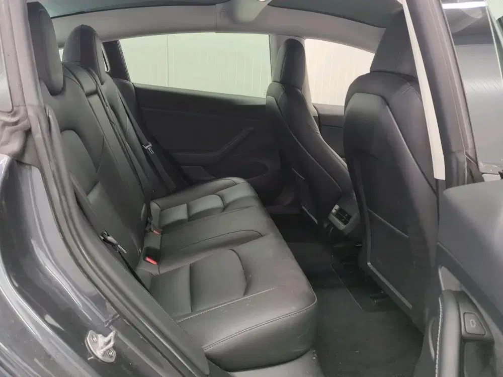 Tesla Model 3 Long-Range AWD 351pk 75 kWh 93.9% SoH UPGR uit 2023, foto 8