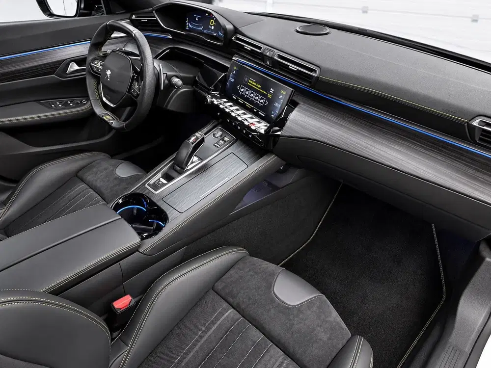 Peugeot 508 1.6 HYbrid Peugeot Sport Engineered uit 2021, foto 15