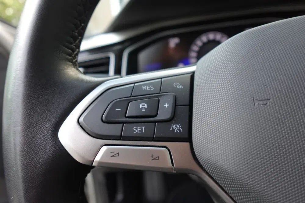 Volkswagen Polo 1.0 TSI Polo ACC PDC CARPLAY uit 2024, foto 8