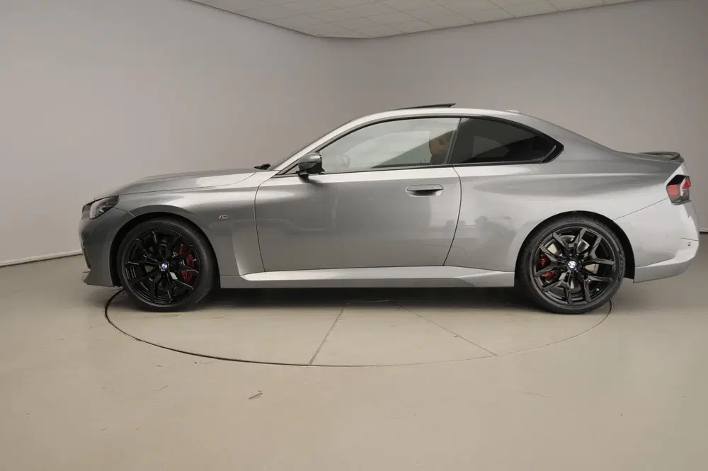 BMW 2-serie Coupé 230i uit 2026, foto 2