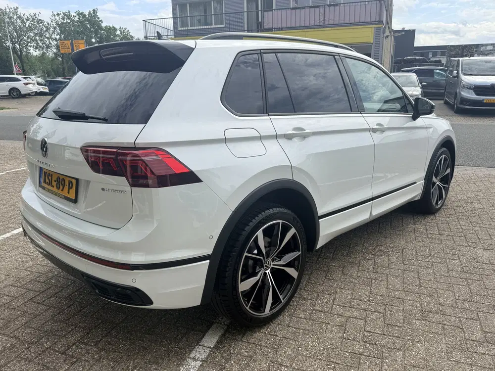 Volkswagen Tiguan 1.4 TSI eHybrid R-Line Business+ uit 2023, foto 10