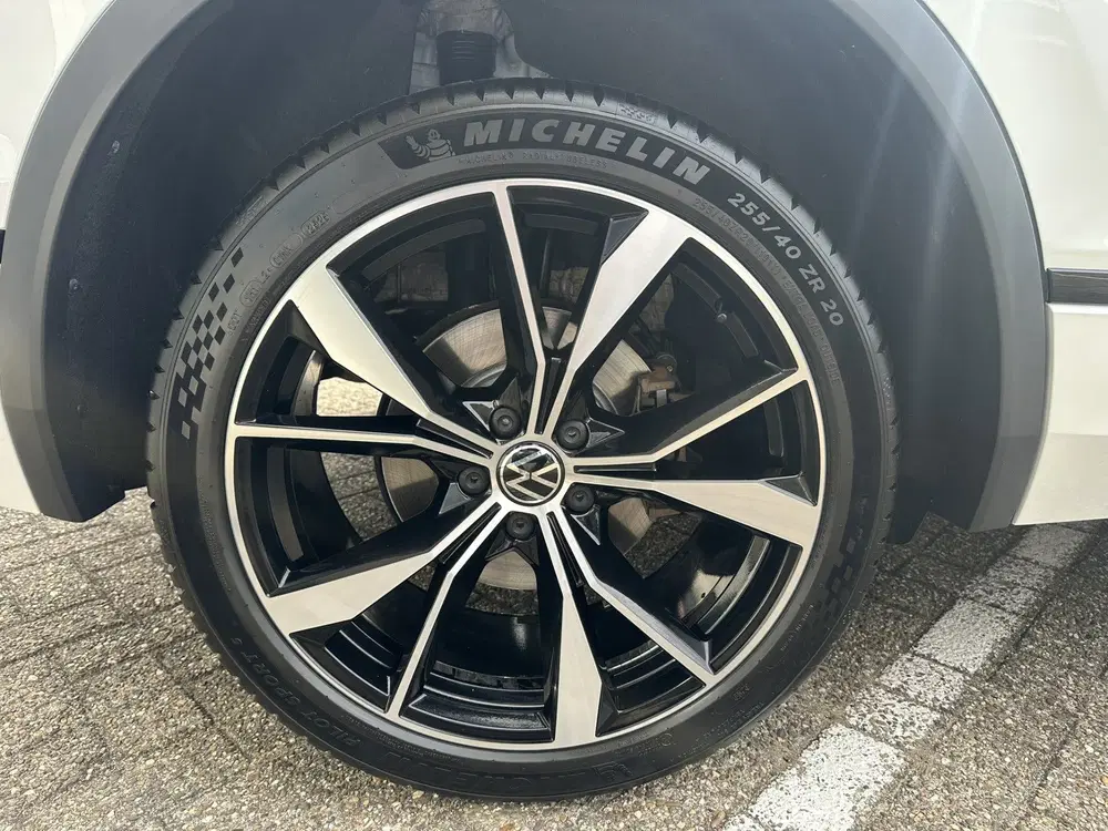 Volkswagen Tiguan 1.4 TSI eHybrid R-Line Business+ uit 2023, foto 15
