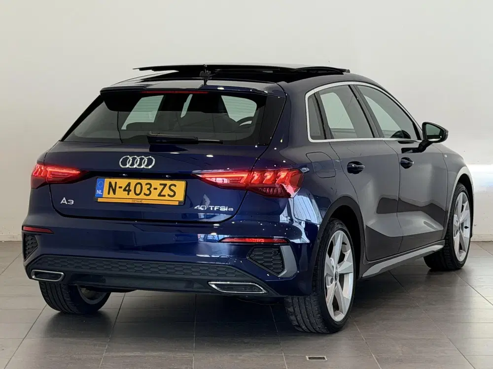 Audi A3 40 TFSI e Advanced Edition uit 2022, foto 2
