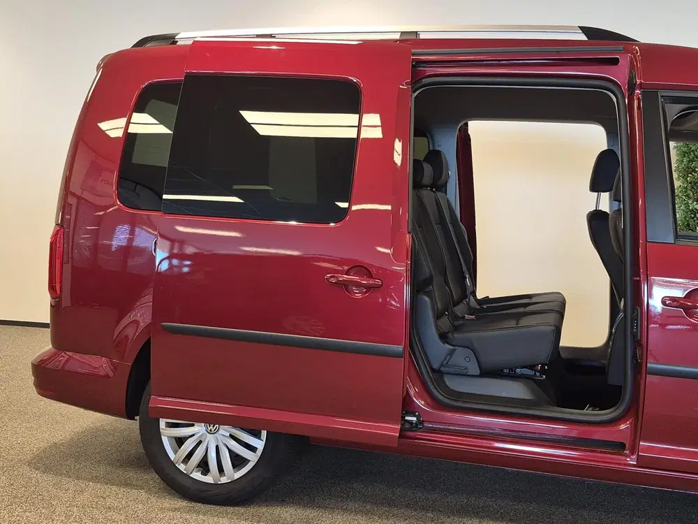 Volkswagen Caddy Maxi Rolstoelauto 5+1 uit 2020, foto 10