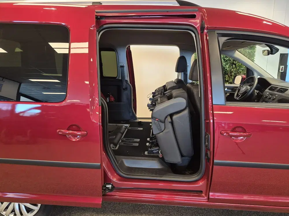 Volkswagen Caddy Maxi Rolstoelauto 5+1 uit 2020, foto 11