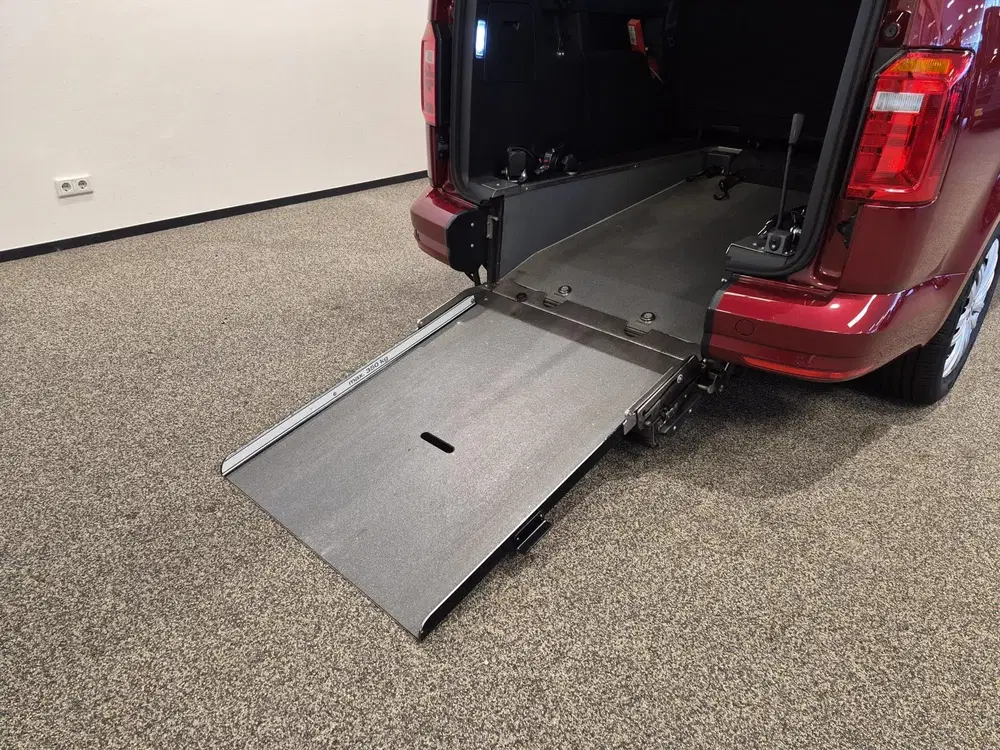 Volkswagen Caddy Maxi Rolstoelauto 5+1 uit 2020, foto 5