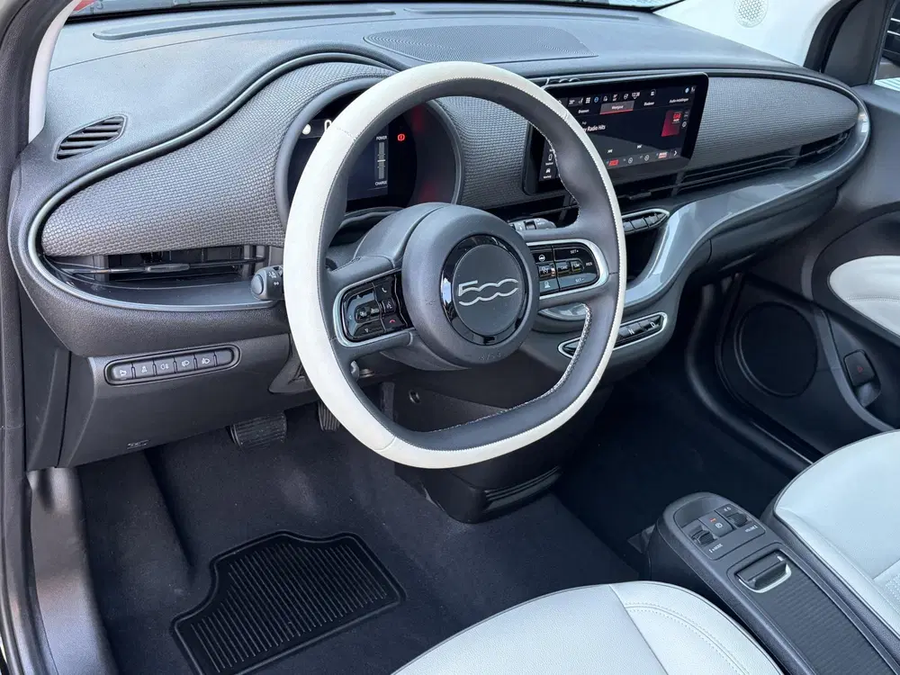 Fiat 500e La Prima by Bocelli 42 kWh uit 2023, foto 15