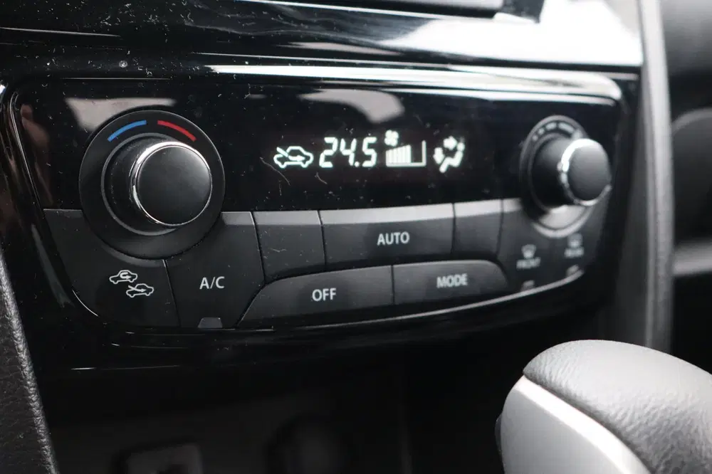 Suzuki Vitara 1.4 Boosterjet Select Smart Hybrid uit 2021, foto 13
