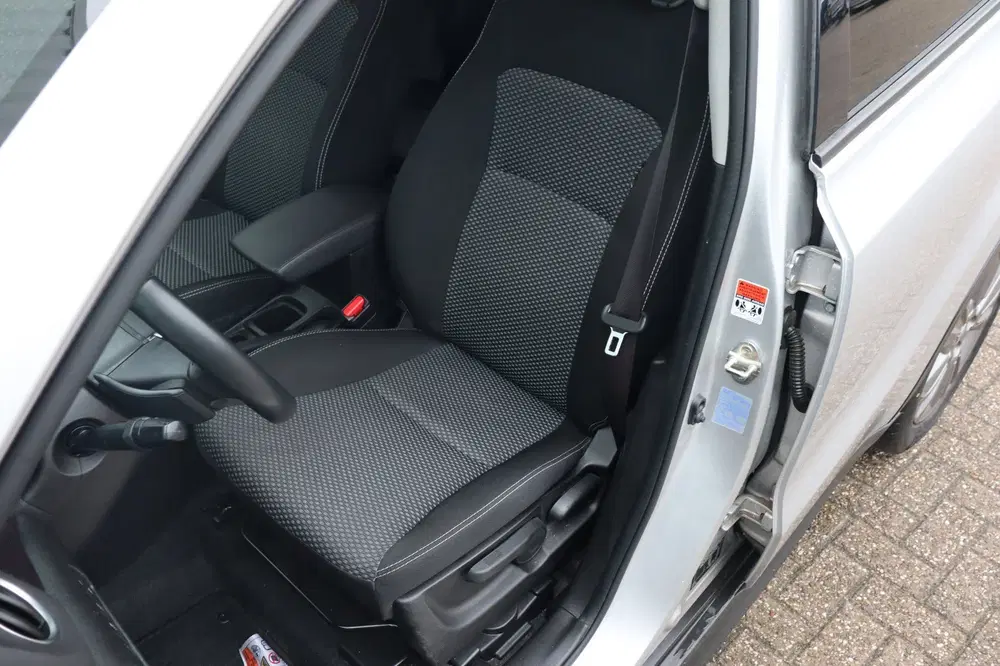 Suzuki Vitara 1.4 Boosterjet Select Smart Hybrid uit 2021, foto 4