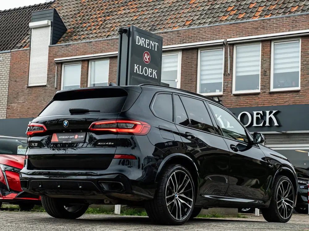 BMW X5 xDrive 45e High Exe M-Sport PANO HARMAN KA uit 2020, foto 3