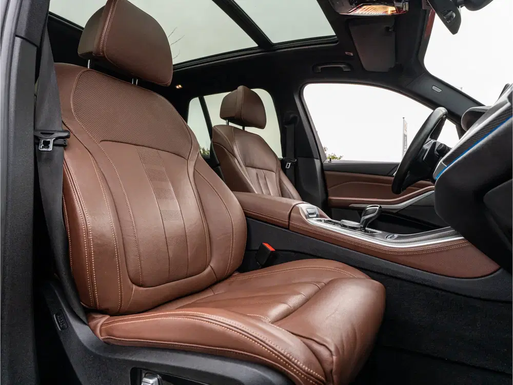 BMW X5 xDrive 45e High Exe M-Sport PANO HARMAN KA uit 2020, foto 4