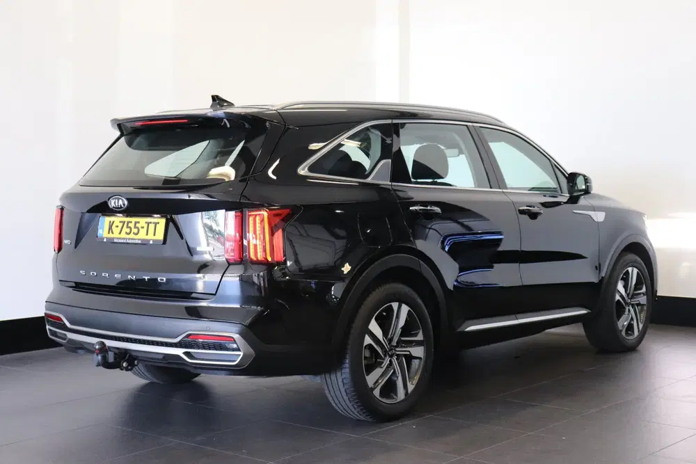 Kia Sorento 1.6 T-GDI Plug-in Hybrid 4WD DynamicLine 7 uit 2021, foto 2