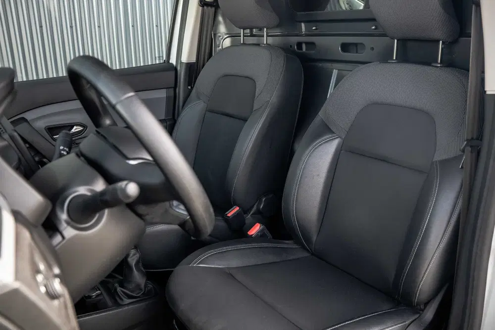 Renault Express 1.5 Blue dCi 75 uit 2022, foto 12