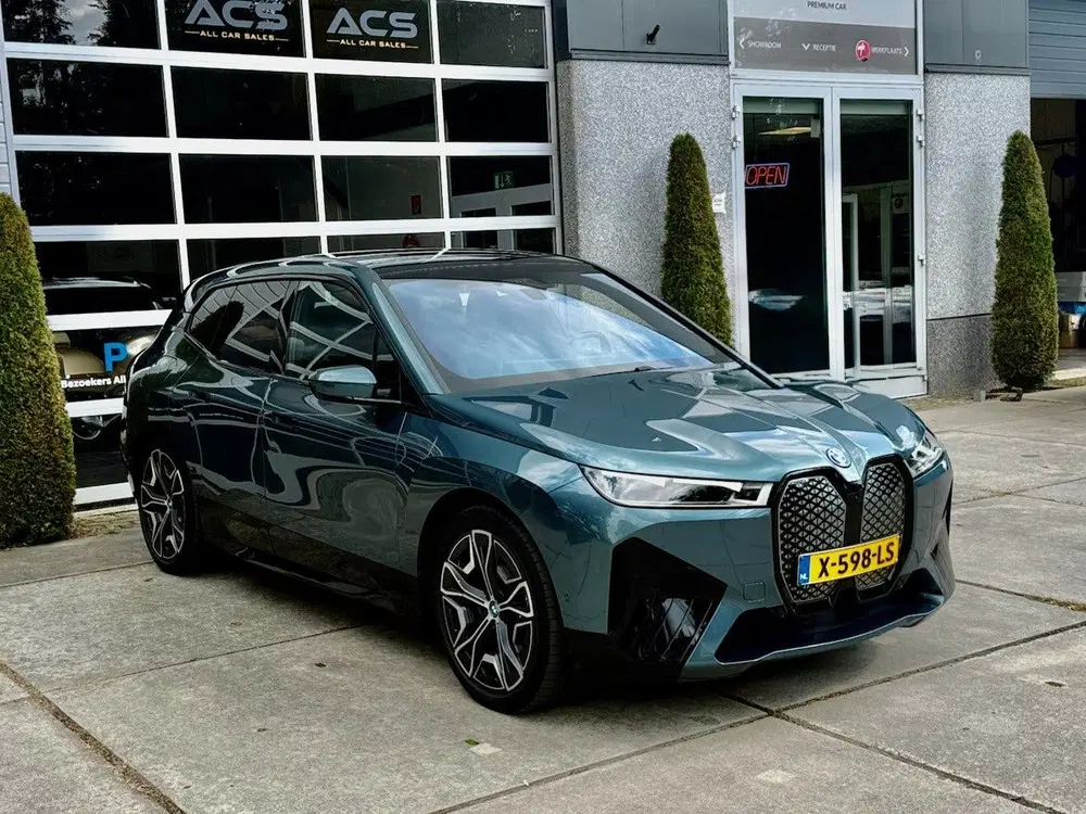 BMW iX XDrive50 High Executive 112 kWh uit 2022, foto 3