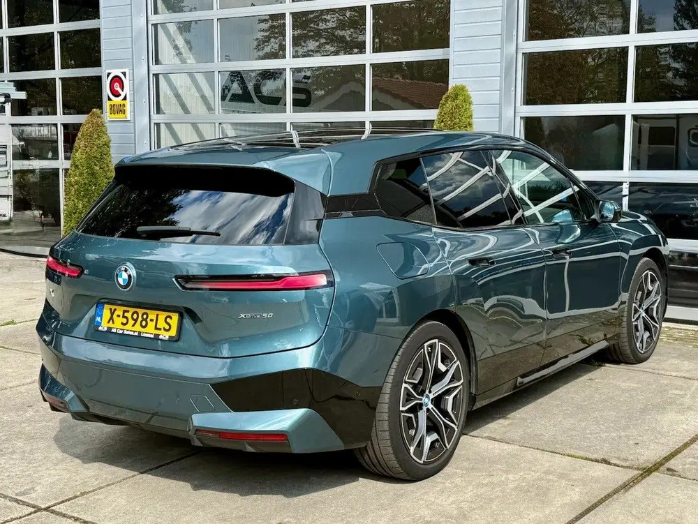 BMW iX XDrive50 High Executive 112 kWh uit 2022, foto 5