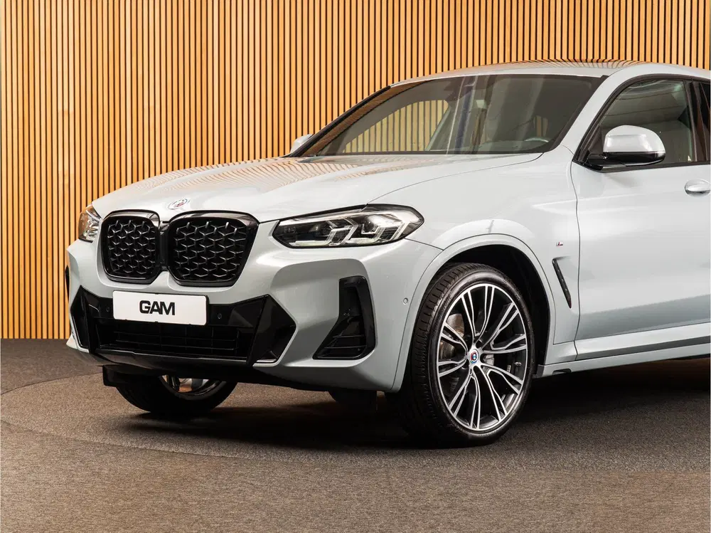 BMW X4 xDrive20i M-SPORT uit 2022, foto 9