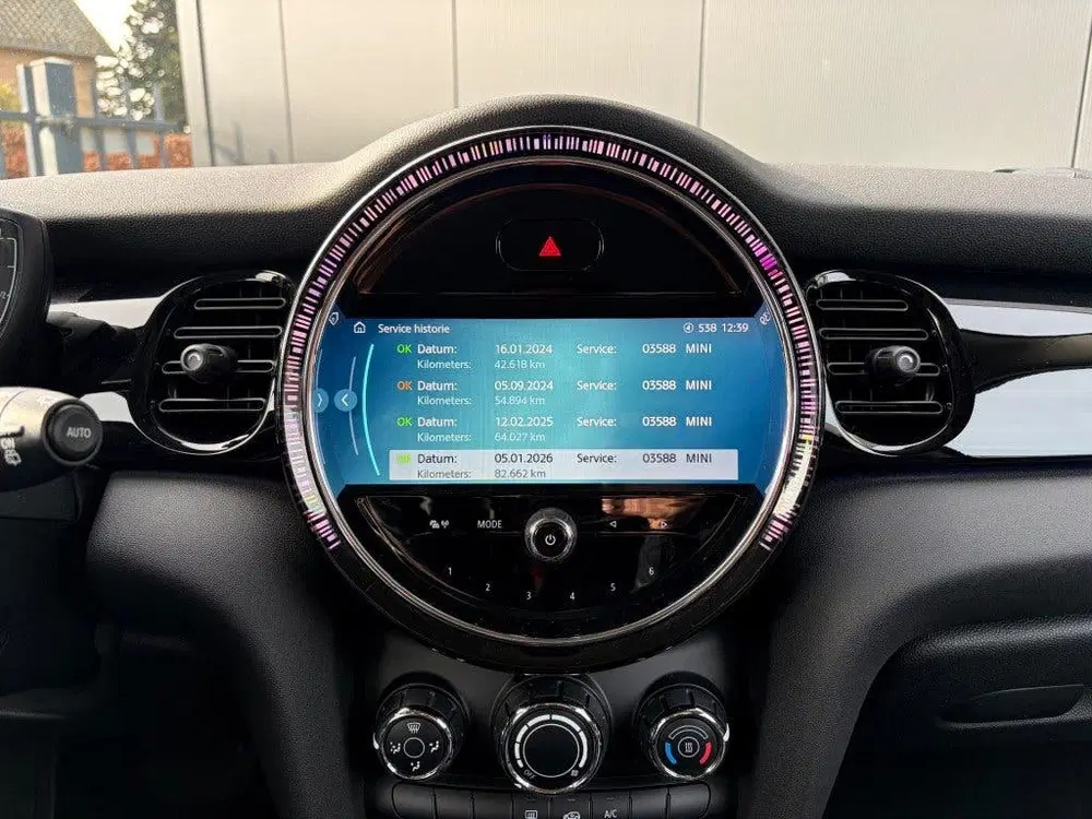 Mini Cooper 1.5 Aut. 1e eig. Sportstoelen Navi LED Sfe uit 2022, foto 14