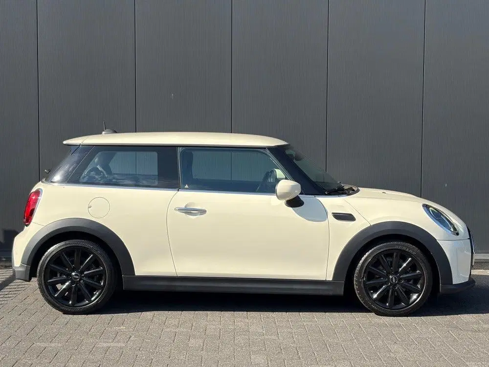 Mini Cooper 1.5 Aut. 1e eig. Sportstoelen Navi LED Sfe uit 2022, foto 2