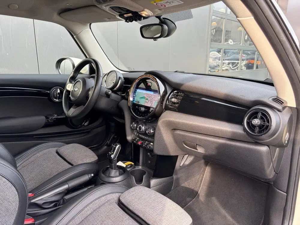 Mini Cooper 1.5 Aut. 1e eig. Sportstoelen Navi LED Sfe uit 2022, foto 5