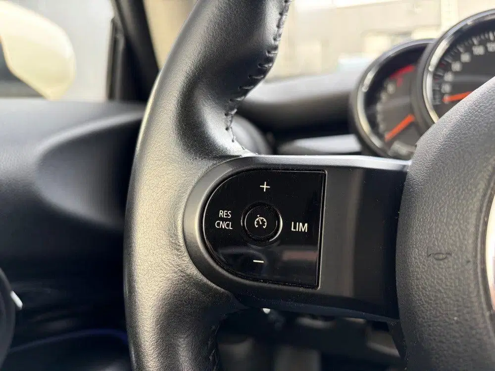 Mini Cooper 1.5 Aut. 1e eig. Sportstoelen Navi LED Sfe uit 2022, foto 8