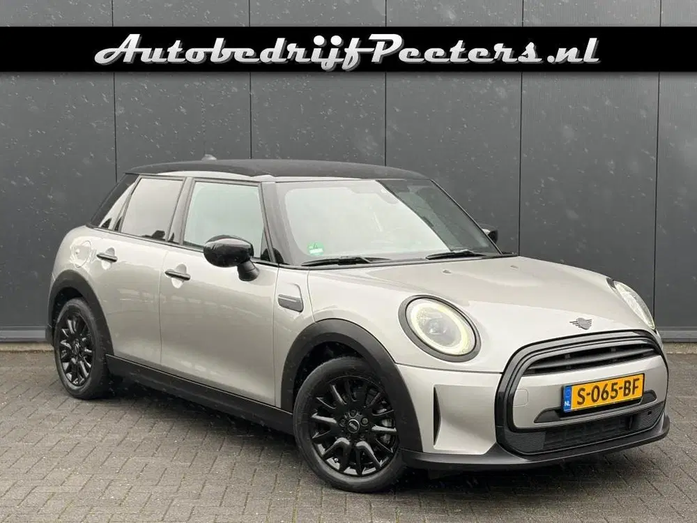 Mini Cooper 1.5 Aut. 5-Drs 1e Eig. Leder LED Camera Ca uit 2022